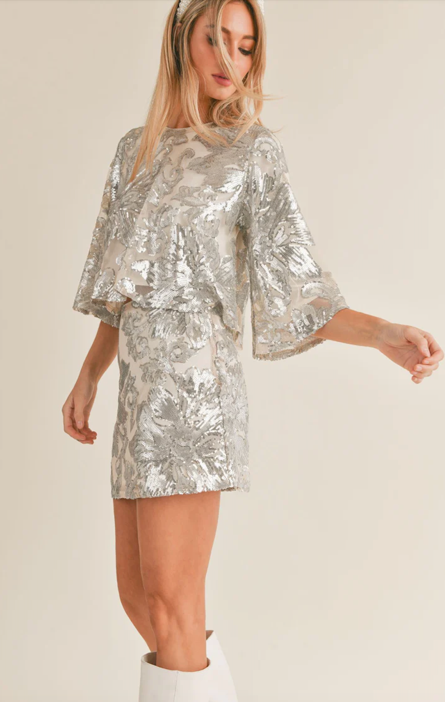 AURA SEQUIN FLARE TOP IN CHAMPAGNE SILVER