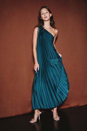 PRETTY PLEATS ONE SHOULDER MIDI DRESS IN EMERALD