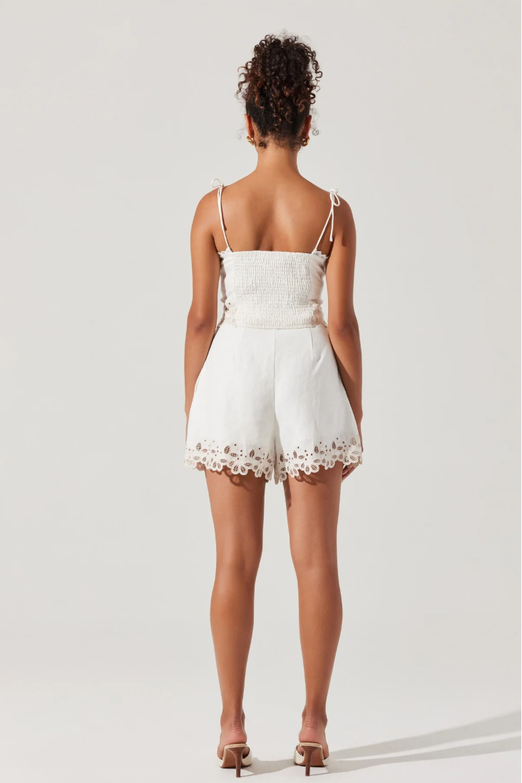 KIYA LINEN EMBROIDERED SHORTS IN WHITE