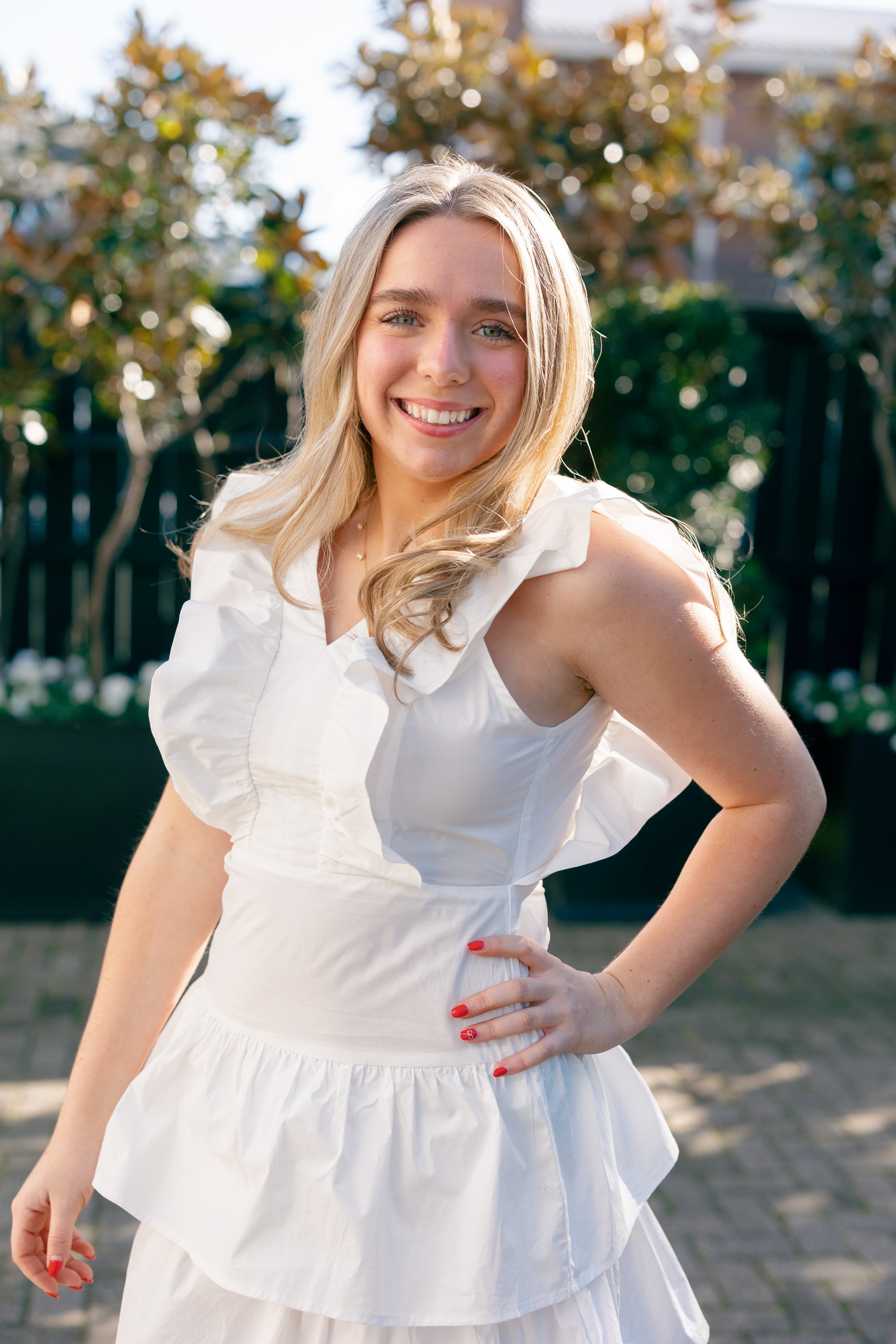 SAVANNAH RUFFLE TIERED MINI DRESS IN WHITE