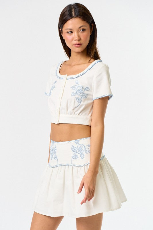 EMBROIDERED BUTTON DOWN SKIRT AND TOP SET IN OFF WHITE