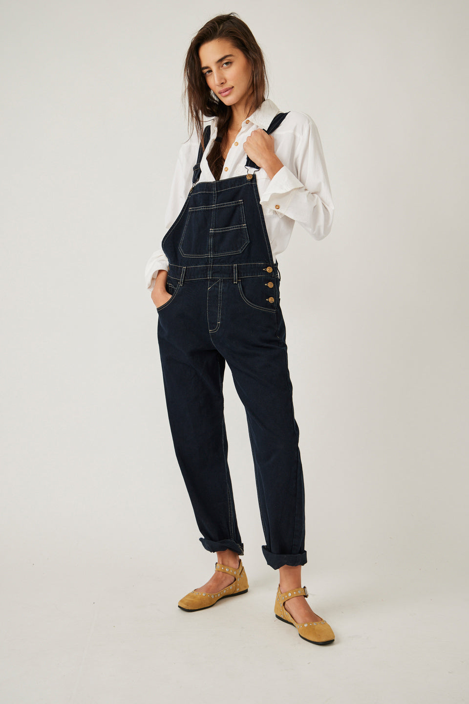 FREE PEOPLE ZIGGY DENIM OVERALL IN BLUE BLACK
