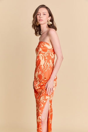 SIENNA STRAPLESS MIDI DRESS IN ORANGE