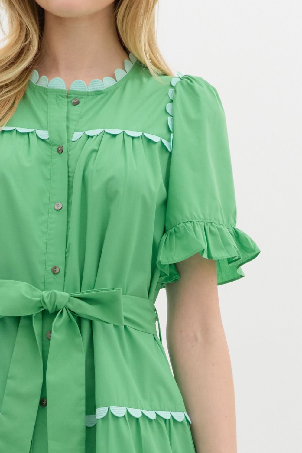 CAMILLE SCALLOPED TIERED MIDI DRESS IN GREEN