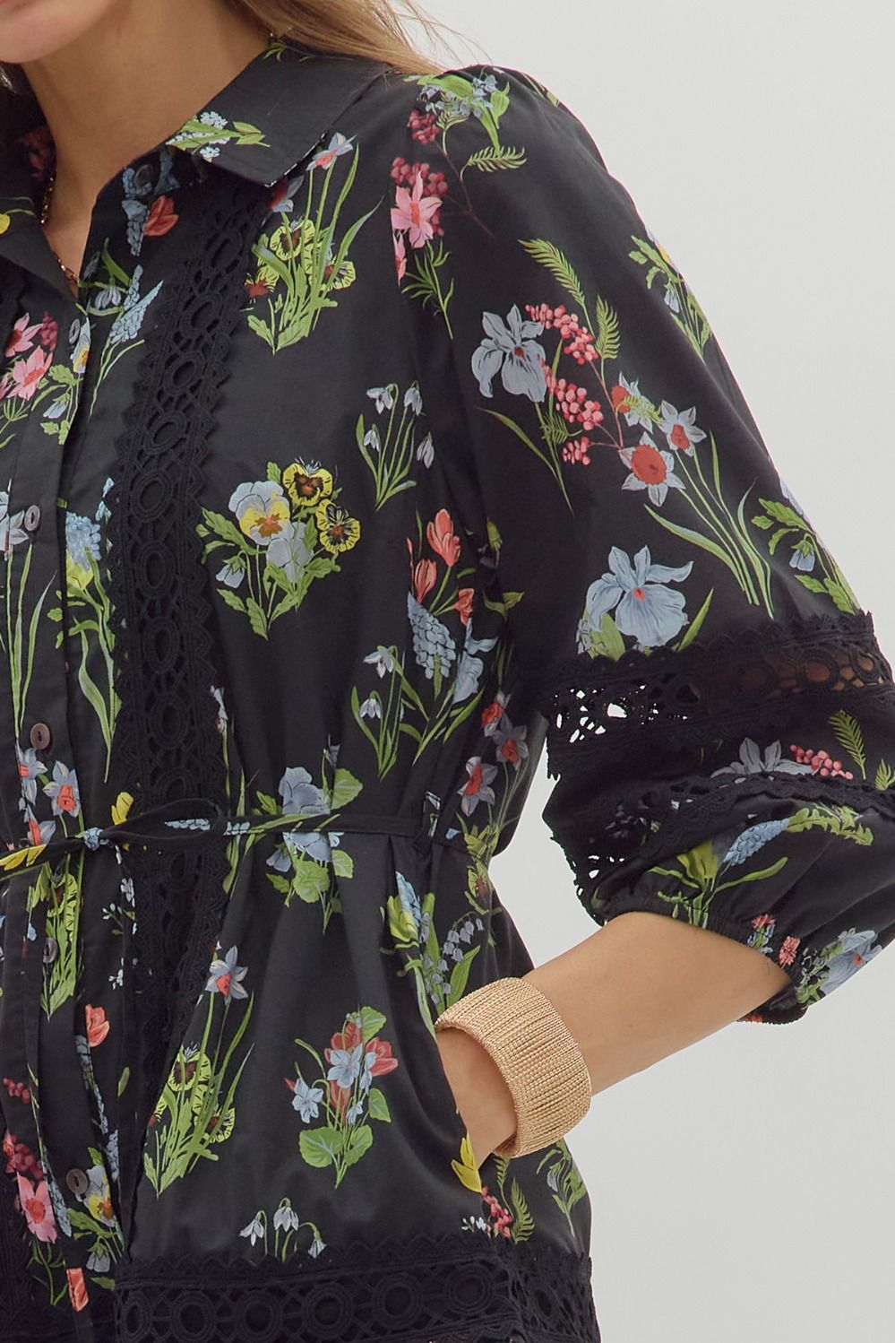 EDEN FLORAL LACE DRESS IN BLACK