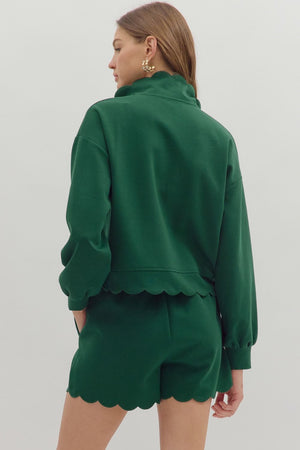 HARPER SCALLOP PULLOVER IN HUNTER GREEN