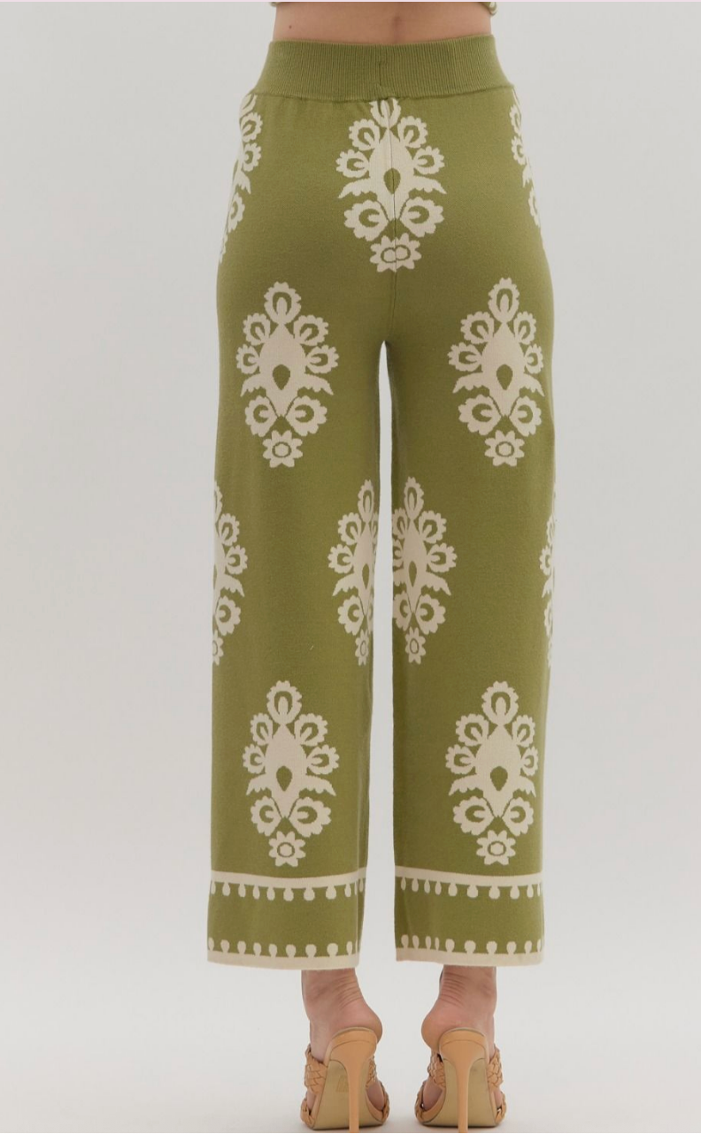 KNIT DAMASK PATTERN PANTS IN OLIVE