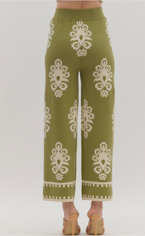 KNIT DAMASK PATTERN PANTS IN OLIVE