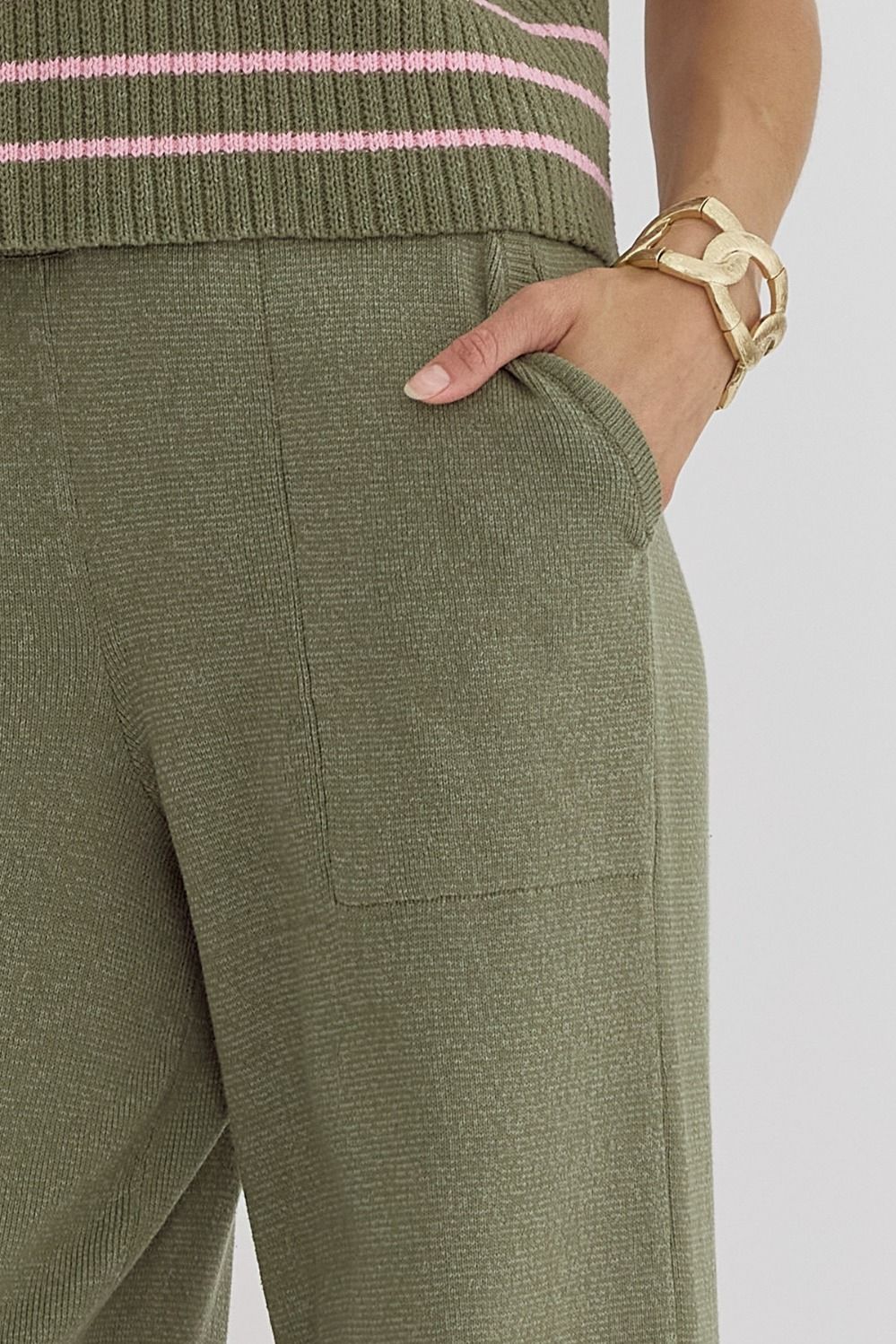 LOUIE TOP AND JOGGER SET IN OLIVE