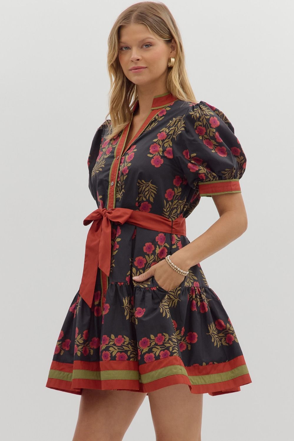 NORA FLORAL MINI DRESS IN BLACK