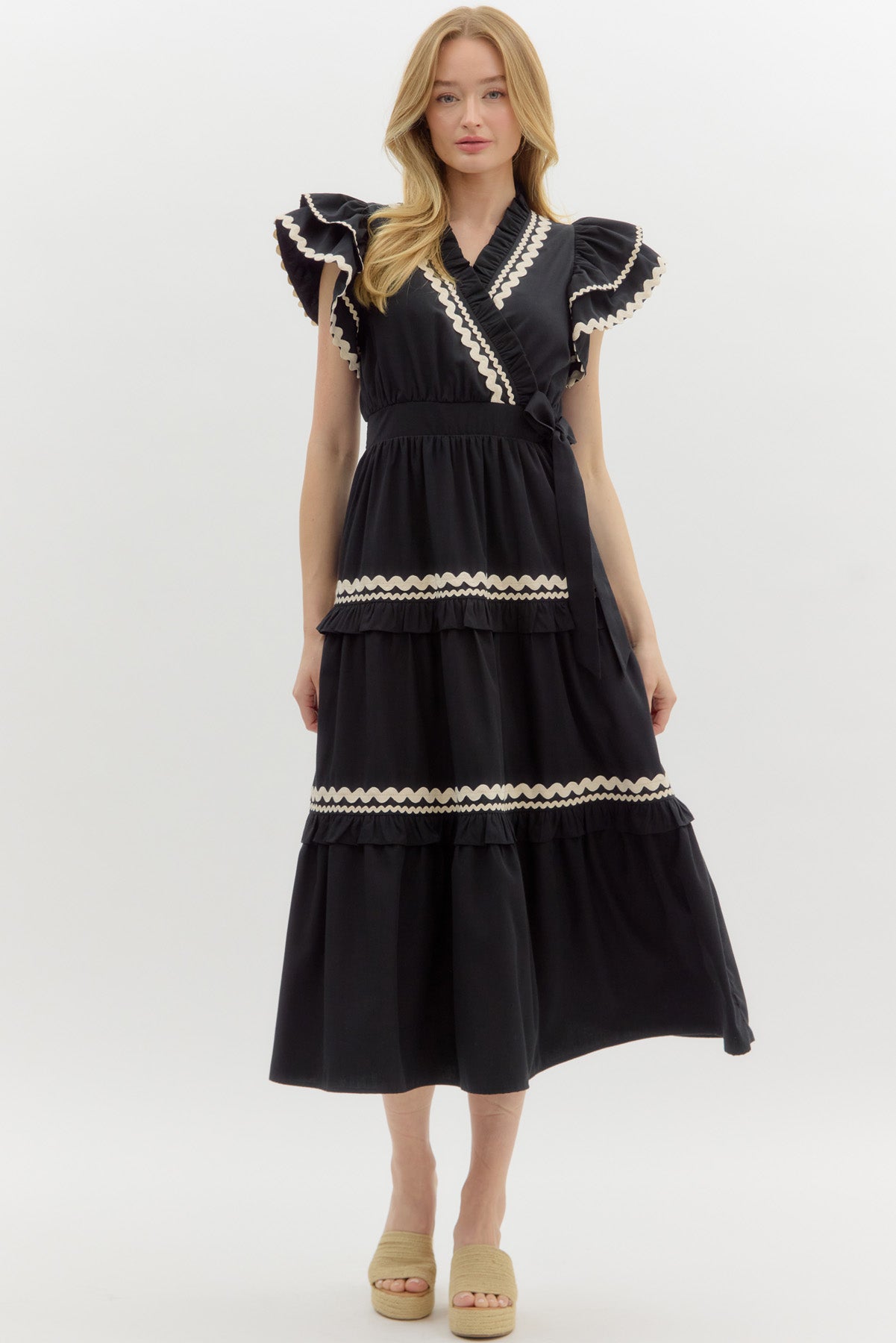 RUFFLED TIERED MIDI DRESS IN BLACK