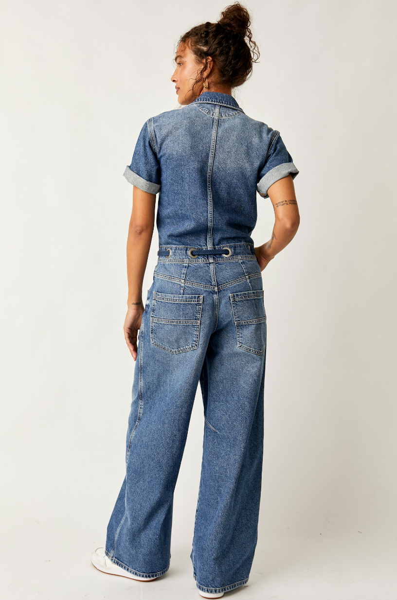 FREE PEOPLE EDISON WIDELEG COVERALLS IN CAPE BLUE