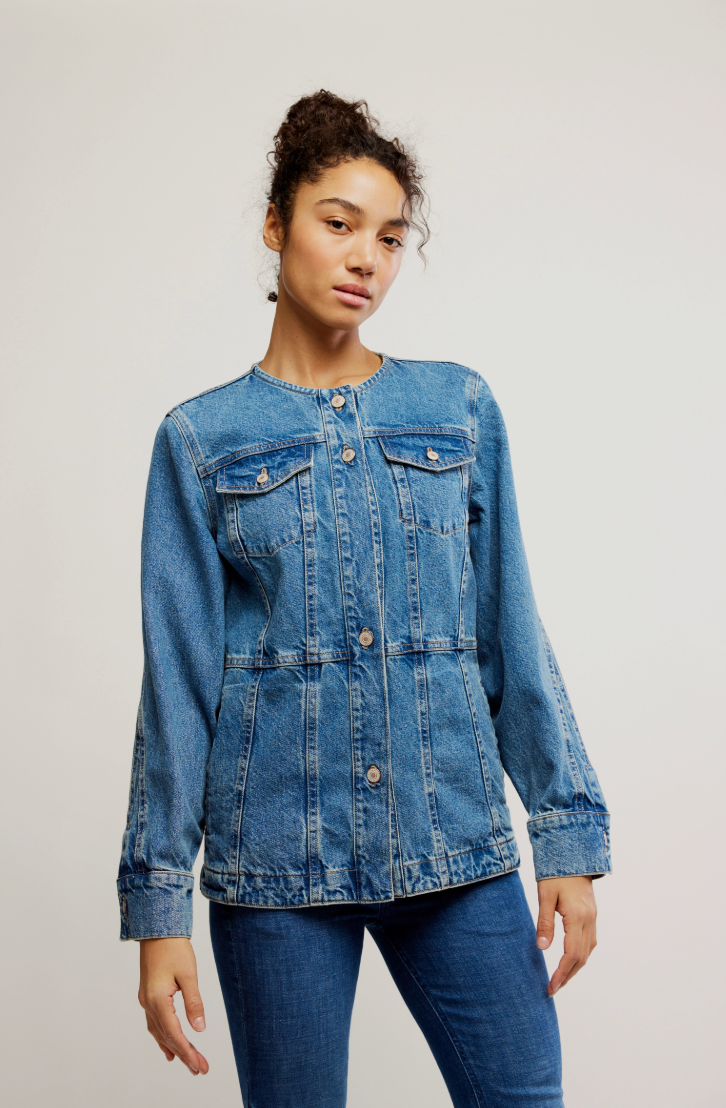 FREE PEOPLE LULA DENIM JACKET IN RIVER BLUES