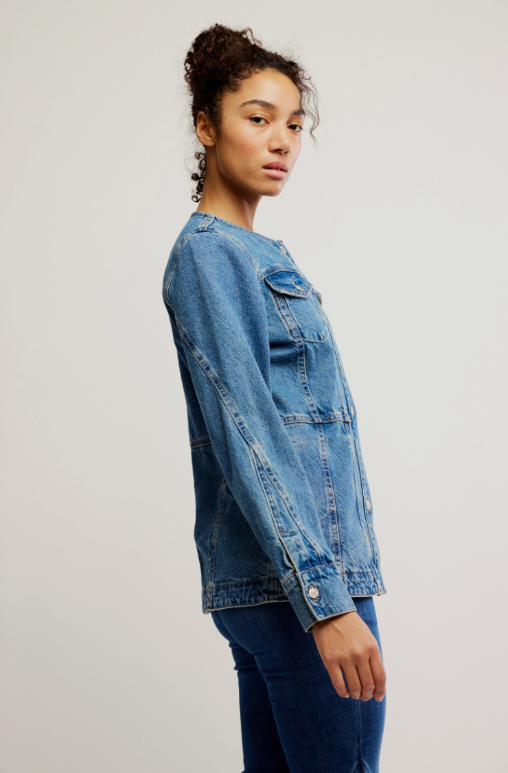 FREE PEOPLE LULA DENIM JACKET IN RIVER BLUES