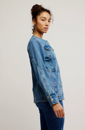 FREE PEOPLE LULA DENIM JACKET IN RIVER BLUES
