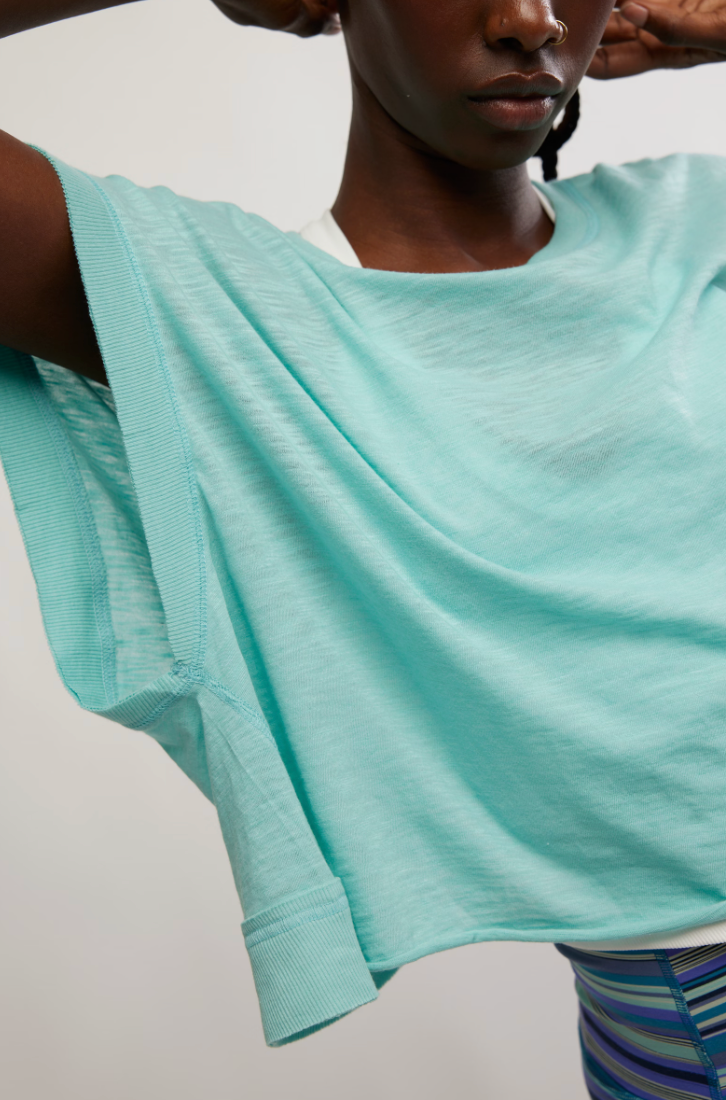 FREE PEOPLE MY TIME TEE IN BLUE WAVE
