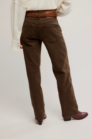 FREE PEOPLE RISK TAKER MID RISE STRAIGHT IN WORKWEAR BROWN