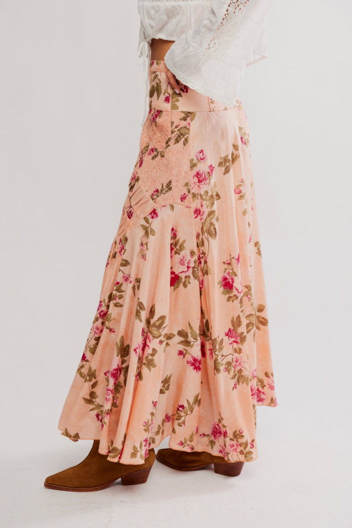 FREE PEOPLE ROWAN MAXI SKIRT IN FALLING FLORAL MAUVE