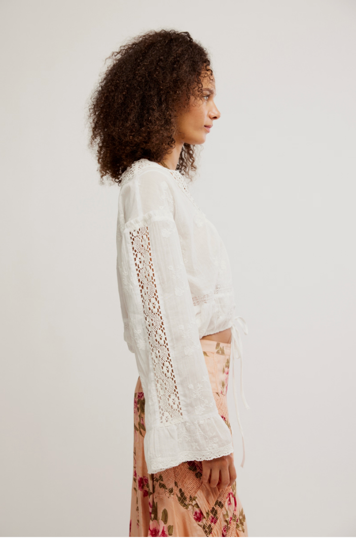 FREE PEOPLE SWEET LOVE BLOUSE IN EGRET