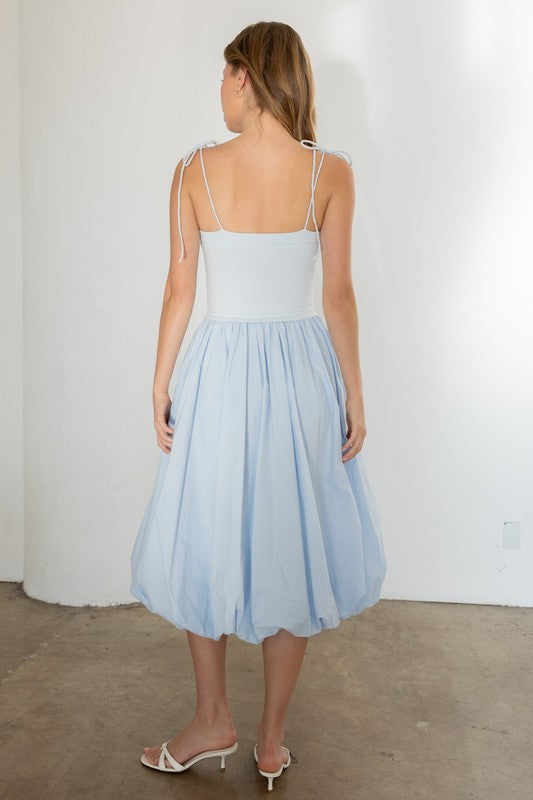 BRIELLE BUBBLE HEM DRESS IN BABY BLUE