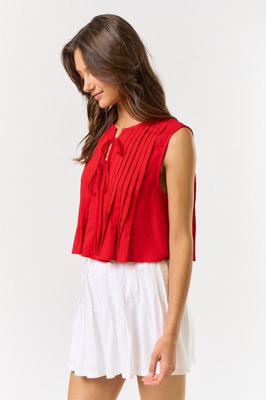 FRONT TIE PLEATED CROPPED TOP IN RED