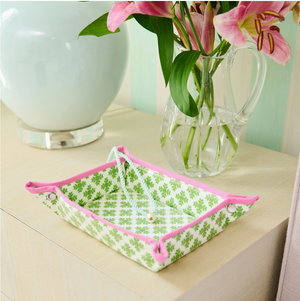 LAURA PARK BRUSHSTROKES GREEN SNAP TRAY