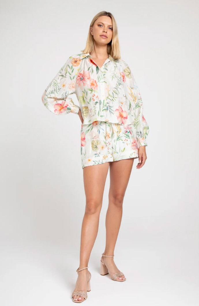LAVENDER BROWN LEANNA TOP IN CREAM AND PEACH FLORAL