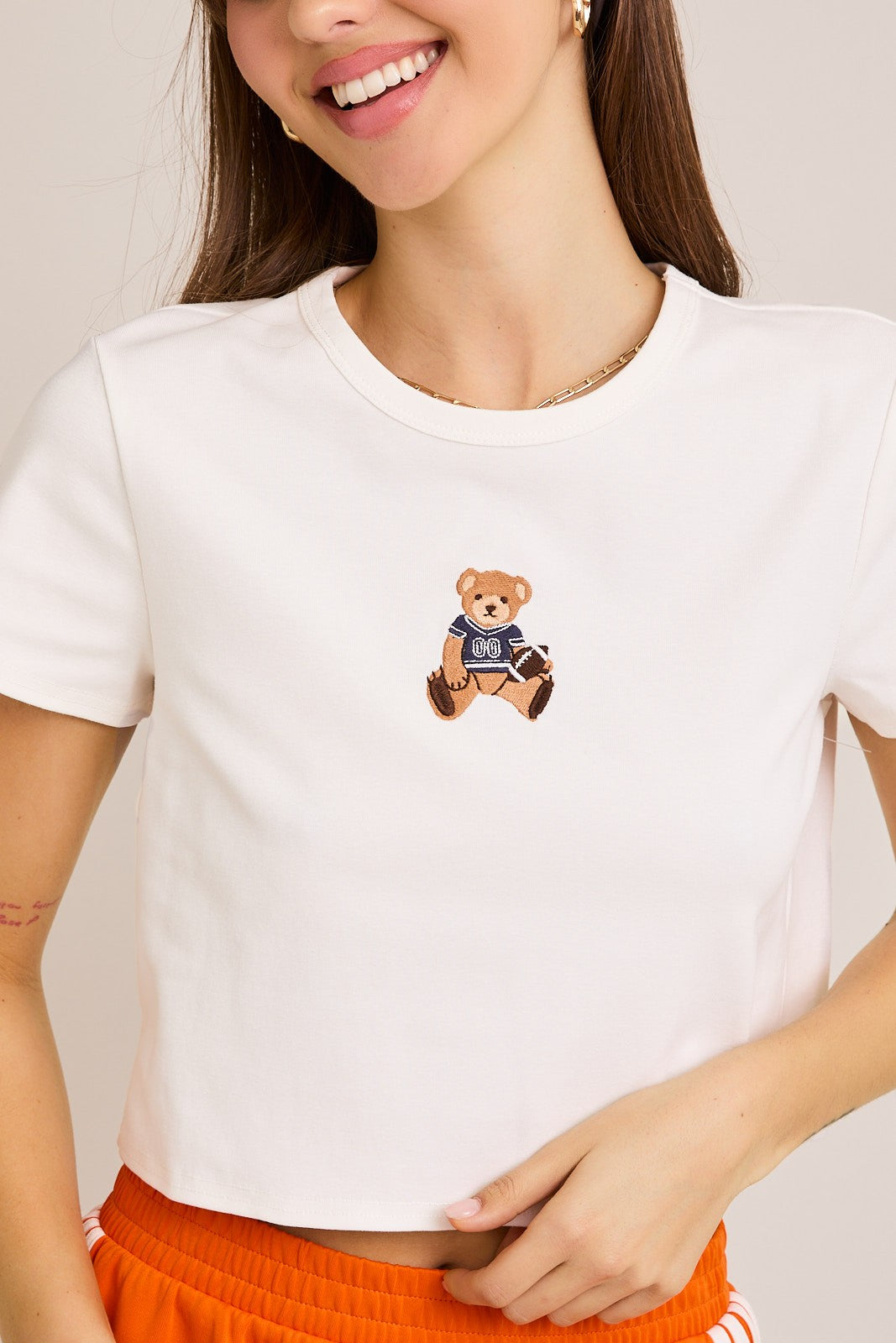 BABY TEE WITH NAVY TEDDY BEAR GRAPHIC