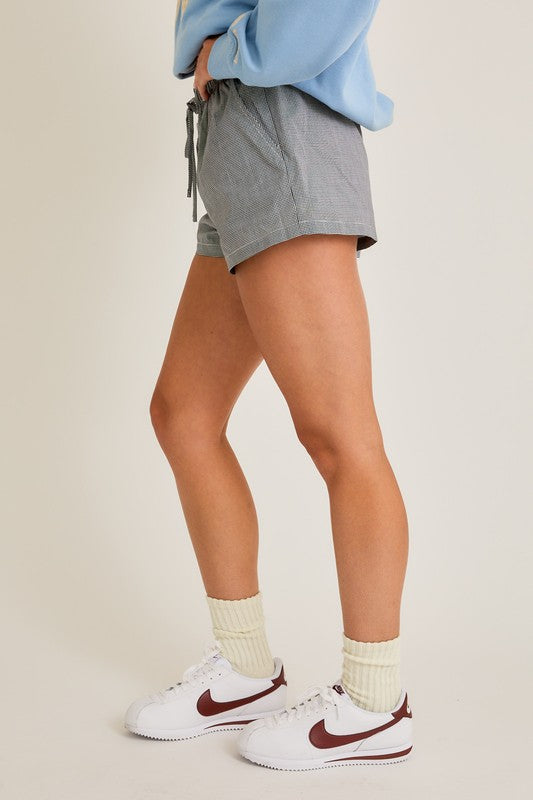 WAIST TIE CHECK SHORTS IN BLACK