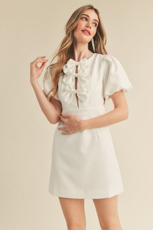 GRACE BOW DETAIL DRESS IN WHITE
