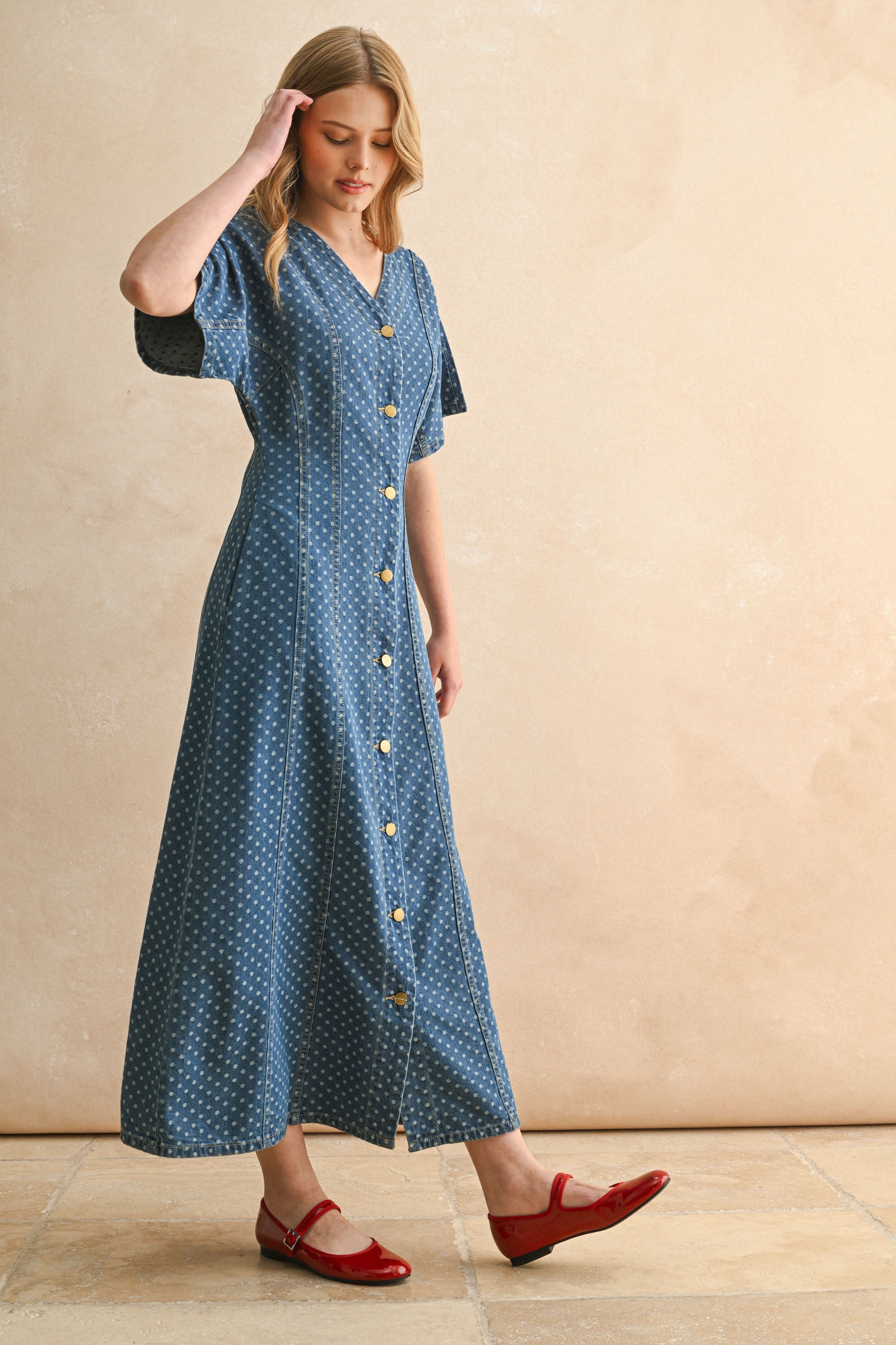 DOT PRINT DETAIL BUTTON FRONT MAXI DRESS IN DENIM