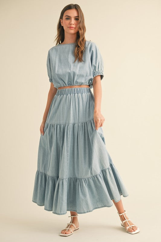 SHORT SLEEVE BALLON BODY DENIM TOP IN LIGHT DENIM