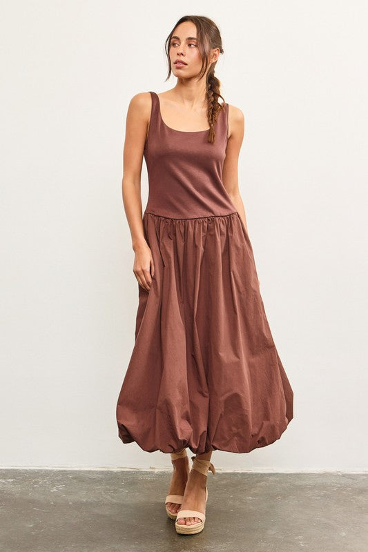 BALLOON HEM SLEEVELESS MIDI DRESS IN ESPRESSO