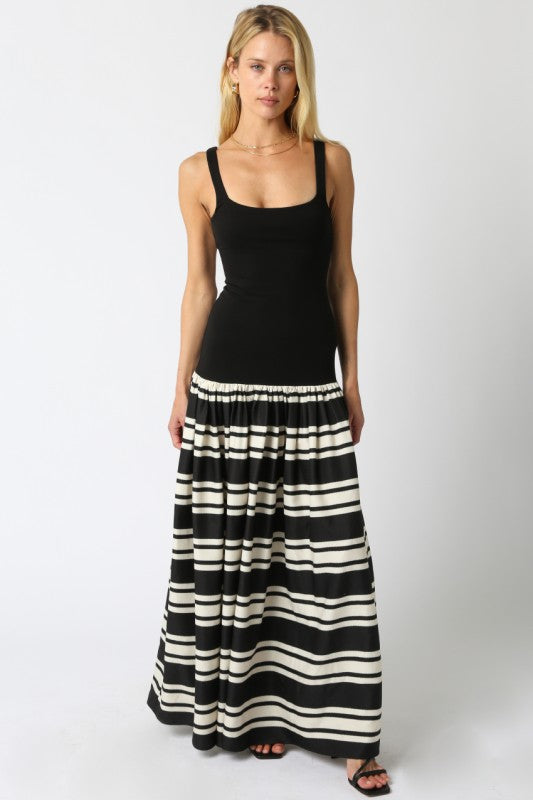 ELARA MAXI DRESS IN BLACK AND WHITE