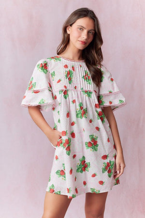 MAGGY SHIFT DRESS IN STRAWBERRY SHORT CAKE