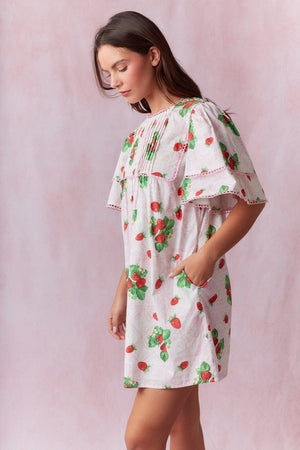 MAGGY SHIFT DRESS IN STRAWBERRY SHORT CAKE