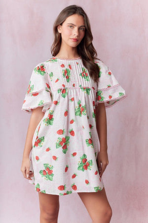 MAGGY SHIFT DRESS IN STRAWBERRY SHORT CAKE