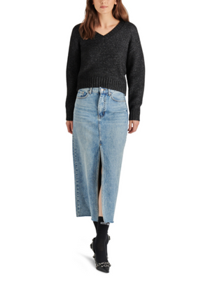STEVE MADDEN HOUSTON SWEATER IN BLACK