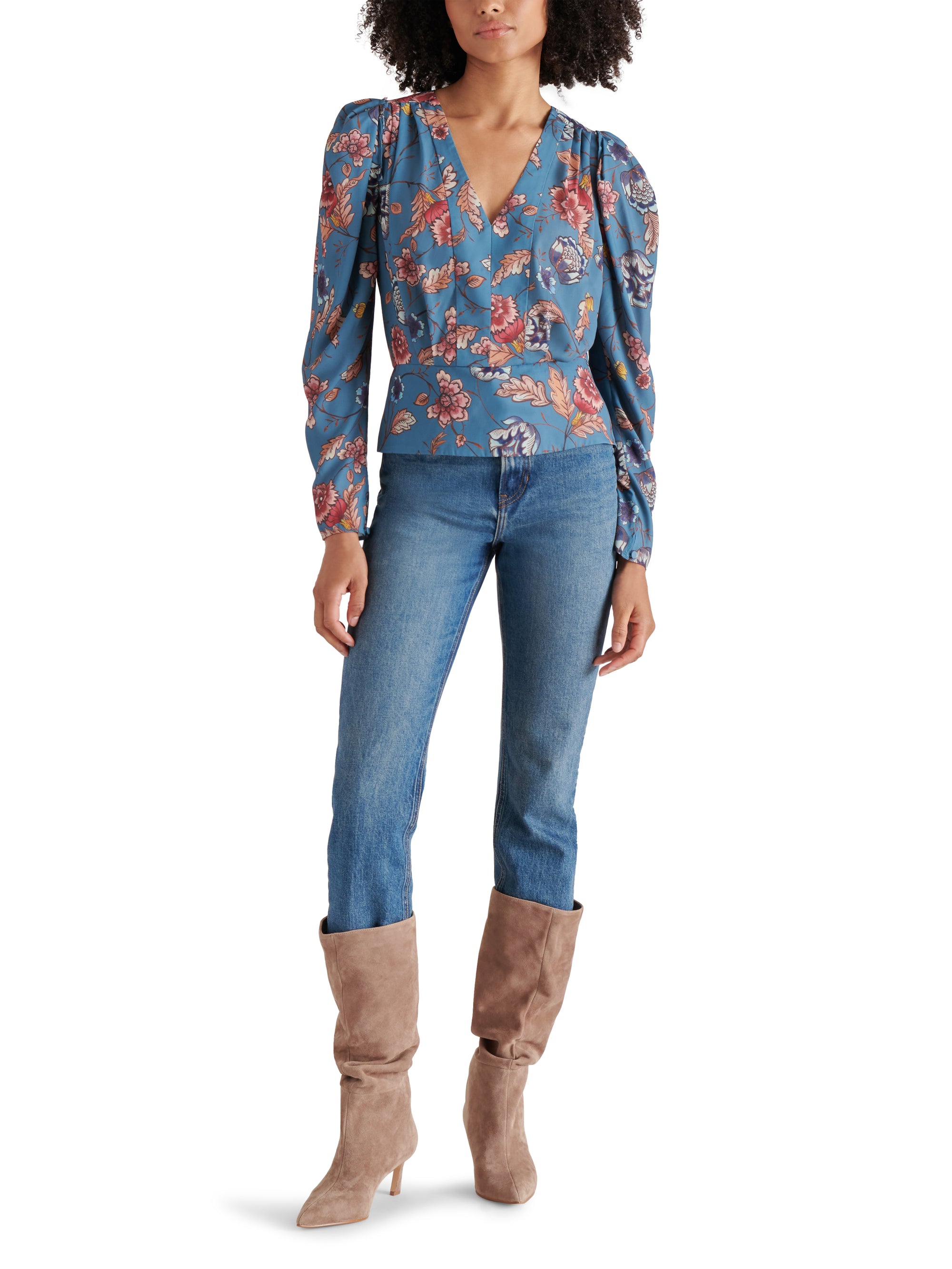 STEVE MADDEN SAIGE FLORAL TOP IN CADET BLUE