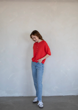 MAREN SHORT SLEEVE CARDIGAN IN CORAL RED
