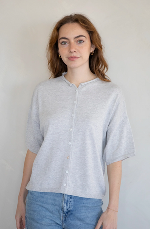MAREN SHORT SLEEVE CARDIGAN IN GRAY