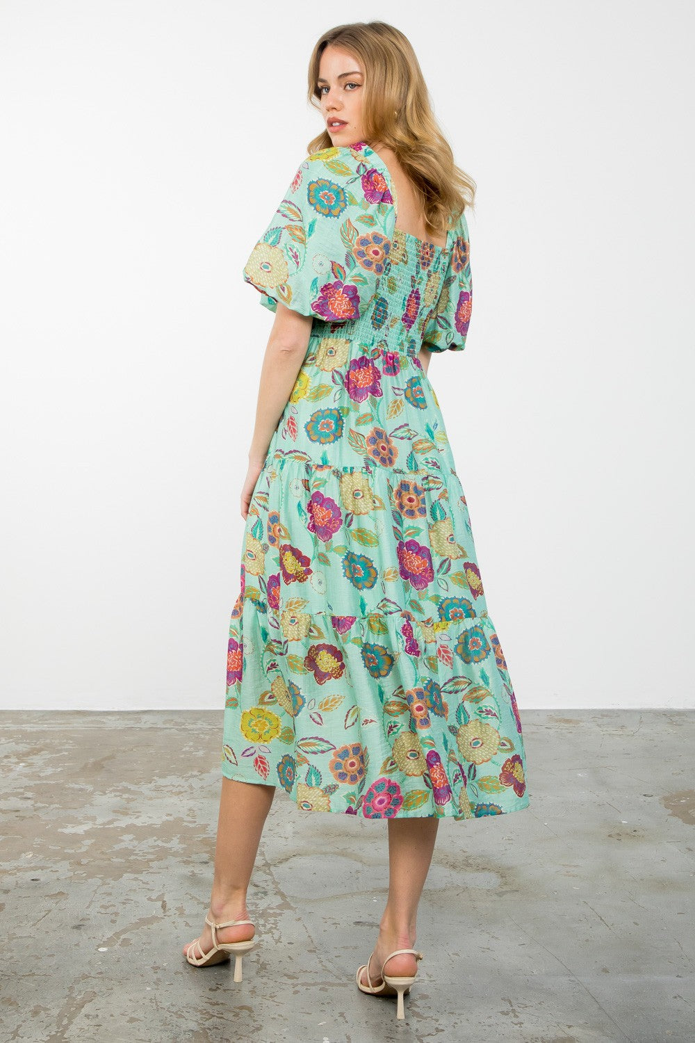 LOXLEY PUFF SLEEVE FLOWER PRINT DRESS IN SAGE