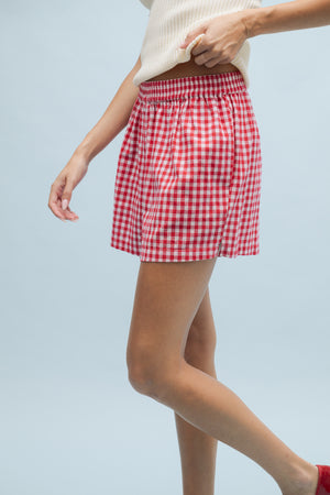 CLOVER GINGHAM SHORTS IN RED