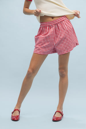 CLOVER GINGHAM SHORTS IN RED