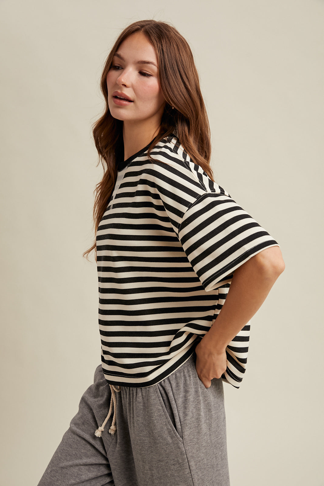HARPER STRIPED TEE IN BLACK AND  CREAM