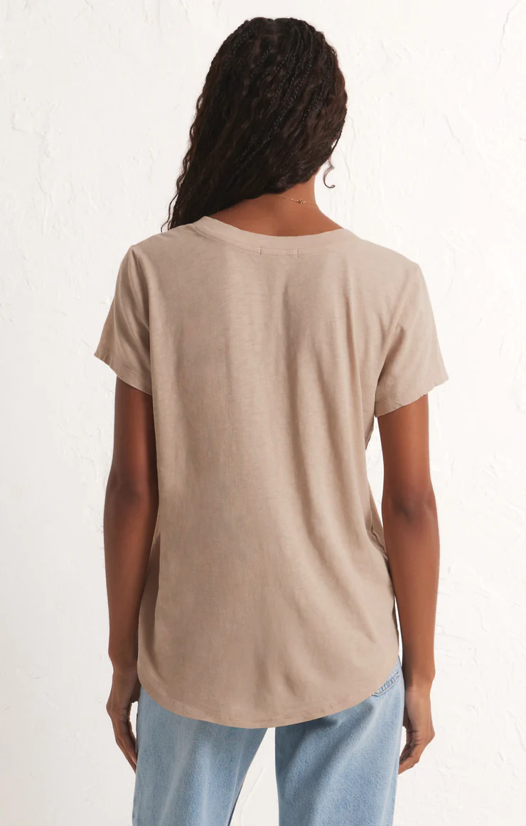 Z SUPPLY ASHER VNECK TEE IN PUTTY