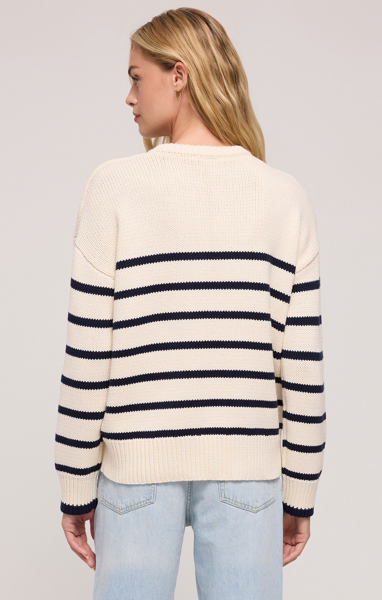 Z SUPPLY BOYFRIEND SWEATER IN SEA SALT