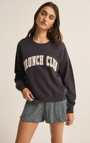 Z SUPPLY BRUNCH CLUB SWEATSHIRT IN BLACK SAND