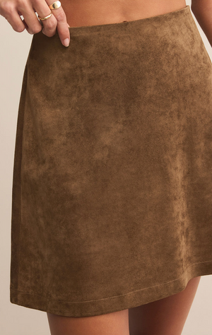 Z SUPPLY CIERA FAUX SUEDE MINI SKIRT IN COCONUT
