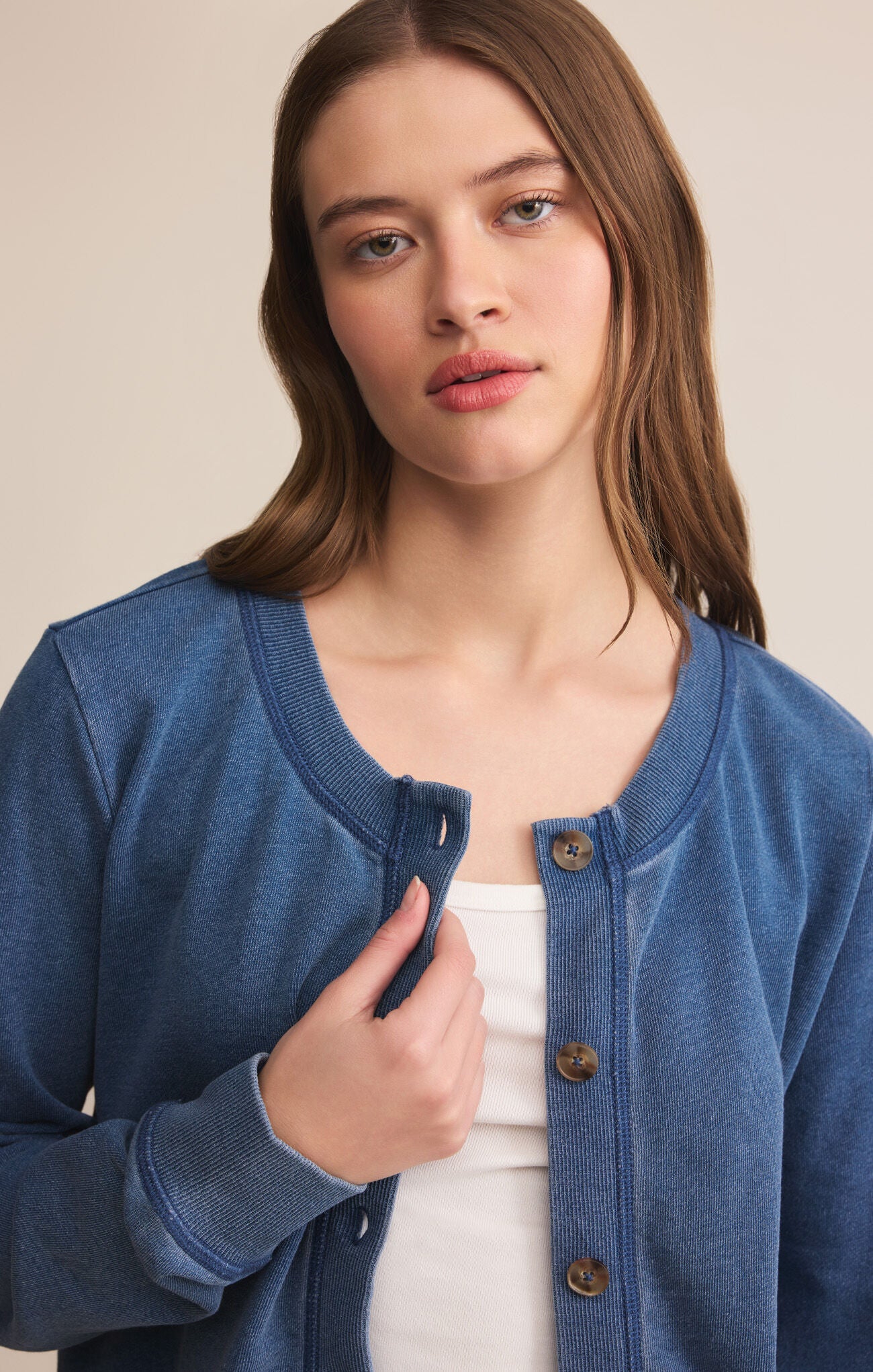 Z SUPPLY DAILY KNIT DENIM CARDIGAN IN VINTAGE INDIGO